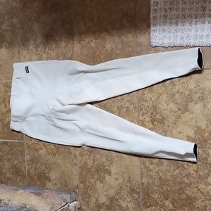 show breeches/tights